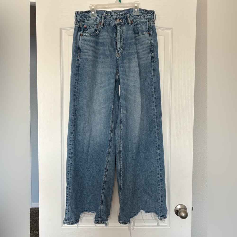 AE Dreamy Drape High Waisted Jeans 10